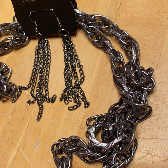 Gun Metal Finish! Dangle Sexy Chain Earrings with scarf necklace Chain!